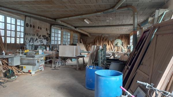 ENSEMBLE IMMOBILIER A VENDRE ATELIER, MAISON, APPARTEMENT A RENOVER NEULLIAC CENTRE BRETAGNE MORBIHAN (56)