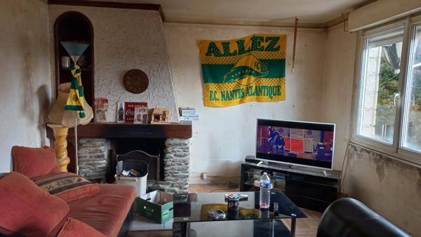 ENSEMBLE IMMOBILIER A VENDRE ATELIER, MAISON, APPARTEMENT A RENOVER NEULLIAC CENTRE BRETAGNE MORBIHAN (56)