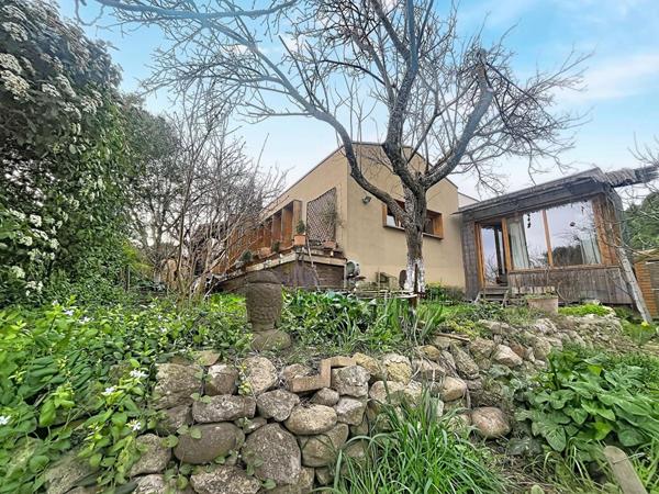 Meyreuil - Maison bioclimatique - plain-pied - 5 pièces - 106 m2 - garage - dépendance