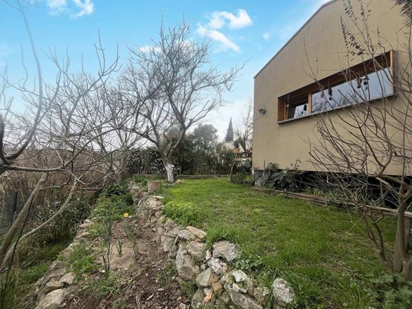 Meyreuil - Maison bioclimatique - plain-pied - 5 pièces - 106 m2 - garage - dépendance