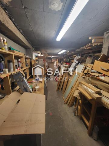 Commerce de proximité. Mur en vente, bail deja en cours