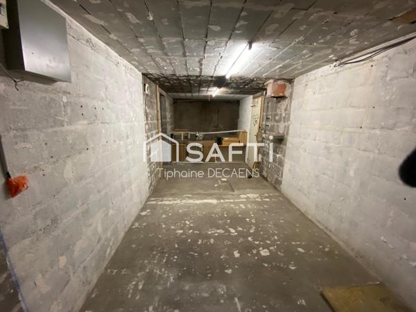 Commerce de proximité. Mur en vente, bail deja en cours