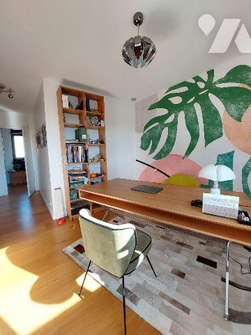 A VENDRE - BETTON (35) Maison de 198 m² + piscine + garage.
Maison moderne de 2013, avec 198 m...