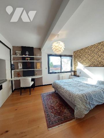 A VENDRE - BETTON (35) Maison de 198 m² + piscine + garage.
Maison moderne de 2013, avec 198 m...