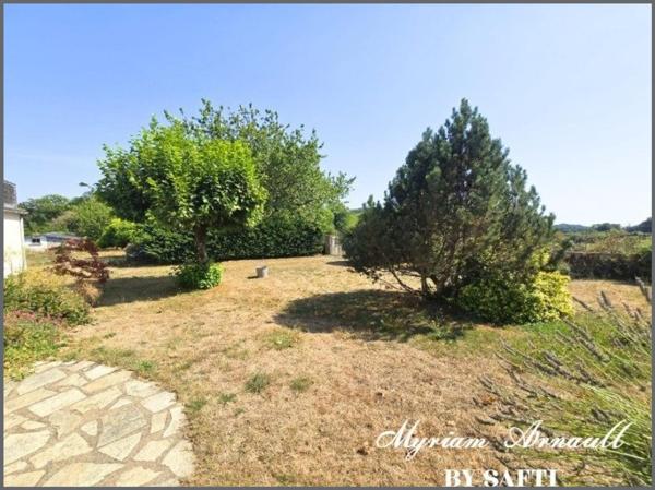 Grande maison en pierre 4 chambres avec dépendance