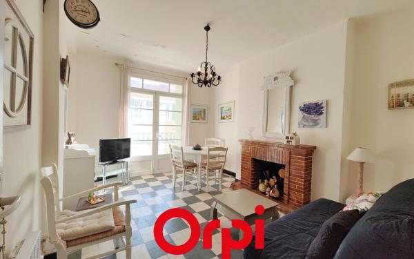 Appartement à vendre    2 pièces • 45,60 m2 Bandol