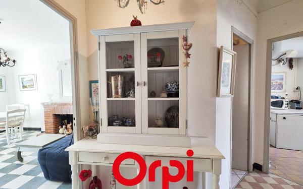 Appartement à vendre    2 pièces • 45,60 m2 Bandol