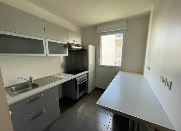 Appartement à vendre    4 pièces • 84,35 m2 Dammarie-les-Lys