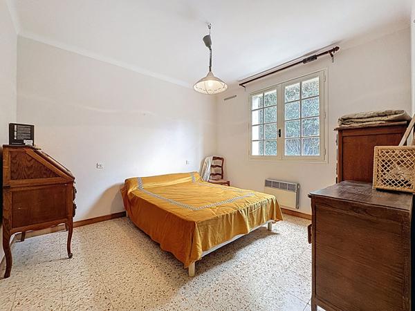 Maison Orange d'environ 121m²