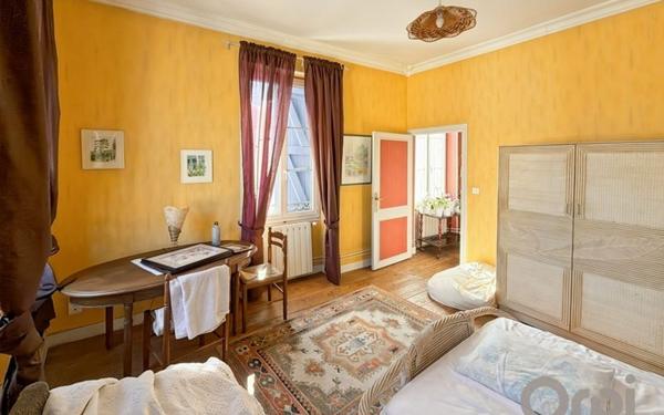 Maison à vendre    6 pièces •  Fleurance