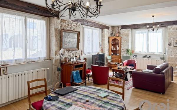 Maison à vendre    6 pièces •  Fleurance