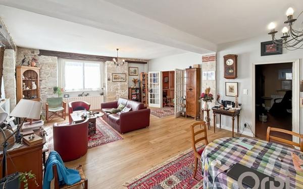 Maison à vendre    6 pièces •  Fleurance