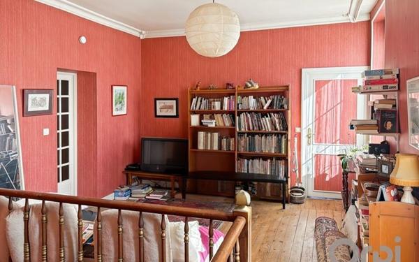 Maison à vendre    6 pièces •  Fleurance