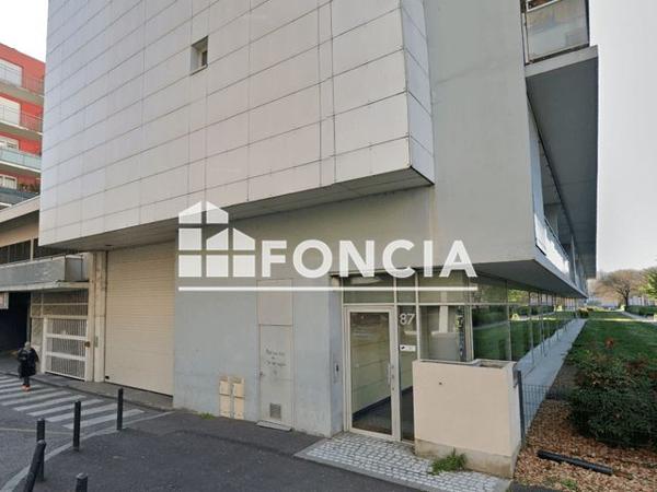 Location Parking 12 m² - 10B 12 12B AV MARIE REYNOARD Grenoble 38100