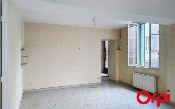 Maison à vendre    3 pièces • 67 m2 Saint-Calais