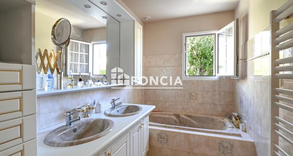 À vendre Maison 5 pièces 150 m² - Colombelles 14460