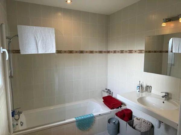 Vente Maison 6 pièces 147 m2 à Saint-Christophe-Vallon