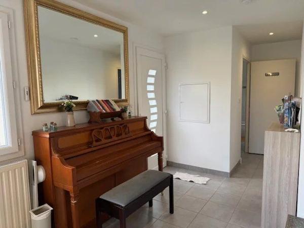 Vente Maison 6 pièces 147 m2 à Saint-Christophe-Vallon