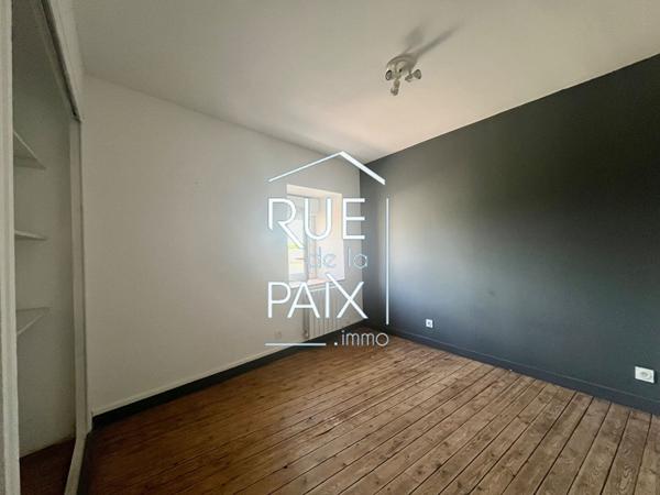 79200 PARTHENAY Immeuble à Parthenay