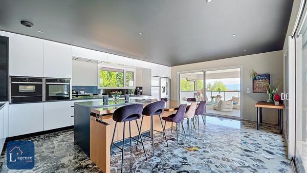 Villa de Standing 303 m2 Piscine à Débordement Vue Mont Blanc Secteur Recherché En Fond D'impasse Au Calme Absolu Divonne-les-Bains 01220