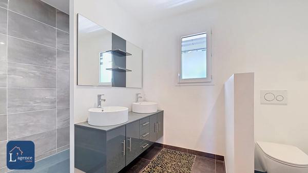 Villa de Standing 303 m2 Piscine à Débordement Vue Mont Blanc Secteur Recherché En Fond D'impasse Au Calme Absolu Divonne-les-Bains 01220