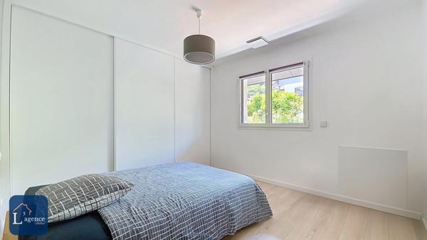 Villa de Standing 303 m2 Piscine à Débordement Vue Mont Blanc Secteur Recherché En Fond D'impasse Au Calme Absolu Divonne-les-Bains 01220