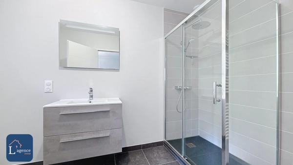 Villa de Standing 303 m2 Piscine à Débordement Vue Mont Blanc Secteur Recherché En Fond D'impasse Au Calme Absolu Divonne-les-Bains 01220