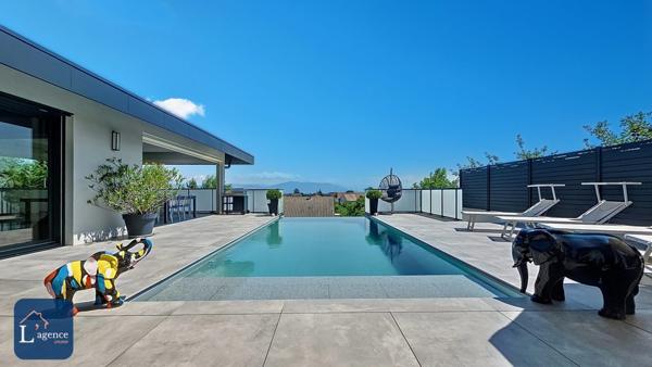 Villa de Standing 303 m2 Piscine à Débordement Vue Mont Blanc Secteur Recherché En Fond D'impasse Au Calme Absolu Divonne-les-Bains 01220