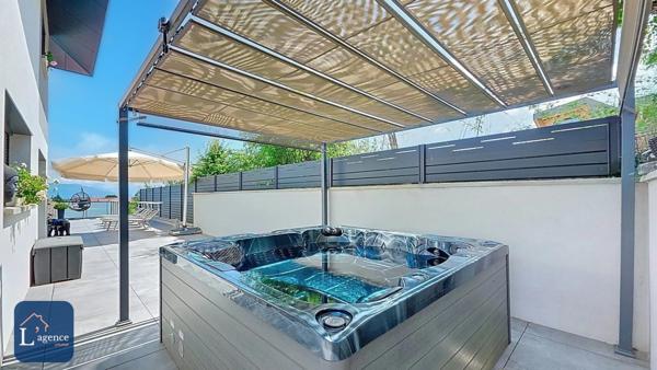 Villa de Standing 303 m2 Piscine à Débordement Vue Mont Blanc Secteur Recherché En Fond D'impasse Au Calme Absolu Divonne-les-Bains 01220