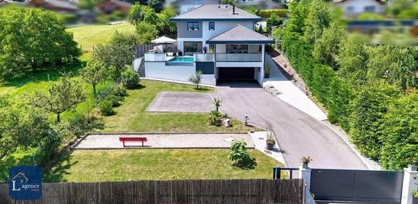 Villa de Standing 303 m2 Piscine à Débordement Vue Mont Blanc Secteur Recherché En Fond D'impasse Au Calme Absolu Divonne-les-Bains 01220