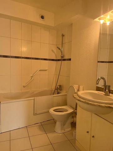 A vendre, Appartement Angers, 1 pièce, proche Place Lafayette, Gare.