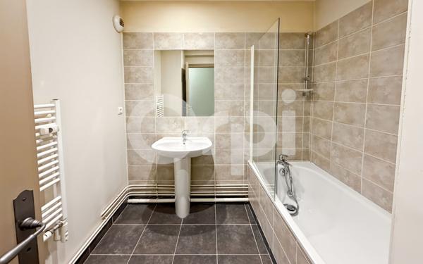 Appartement à louer    3 pièces •  Senlis