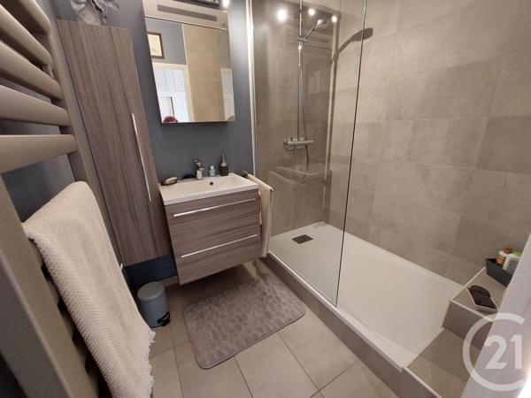 Appartement F3 à vendre  3 pièces - 77,83 m2 MONTLUCON - 03