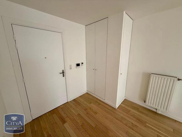 Appartement à louer 1 pièce 29.55m² Rueil-Malmaison (92500)