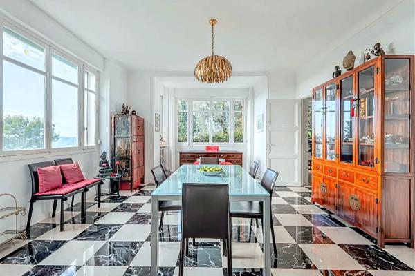 Maison Belle Époque avec piscine et vue mer