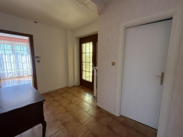 EXCLUSIVITÉ // STE MARIE AUX CHENES // APPARTEMENT À RÉNOVER // 78,5 M2 // 2 CHAMBRES // CAVE