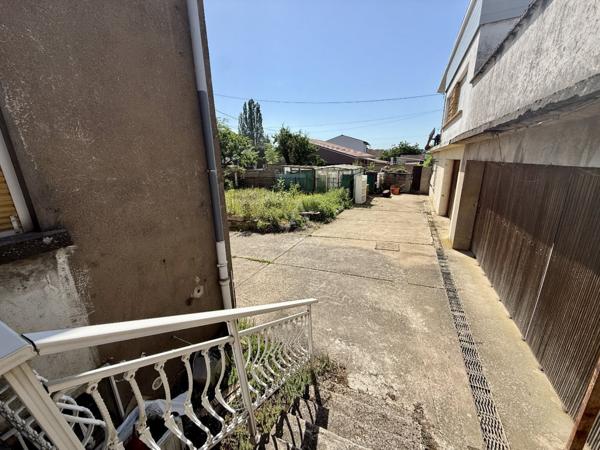 EXCLUSIVITÉ // STE MARIE AUX CHENES // APPARTEMENT À RÉNOVER // 78,5 M2 // 2 CHAMBRES // CAVE