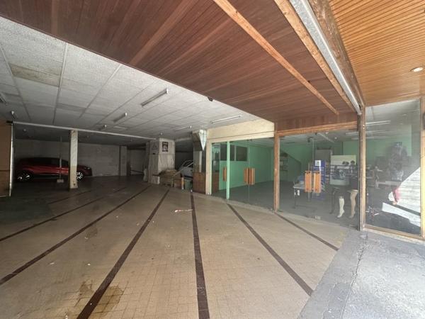 Parking à vendre |  Ruffec |  | 335 m²