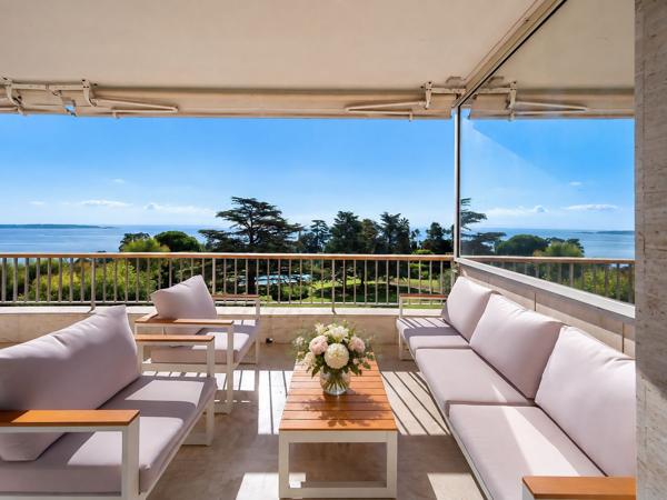 Vente Appartement de luxe Cannes 4 Pièces 104 m²