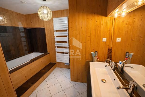 LES PENNES MIRABEAU - Maison T7 de 203m2 sur terrain de 1033m2 en situation dominante