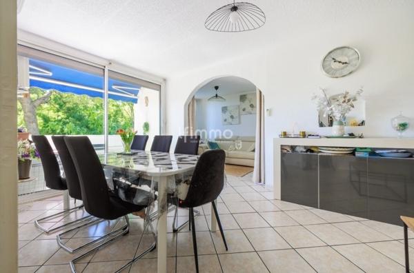 Marseille 12eme/ Appartement balcon