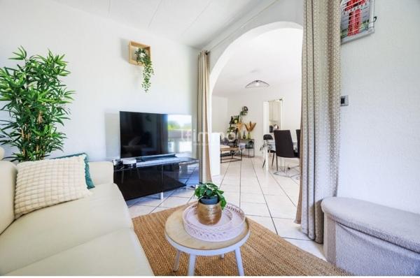 Marseille 12eme/ Appartement balcon