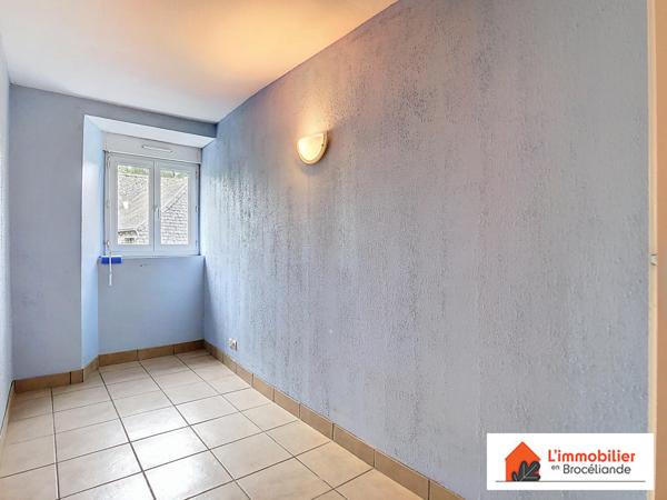 Appartement T2bis de 62m² avec grenier aménageable, hyper centre de Plélan-le-Grand