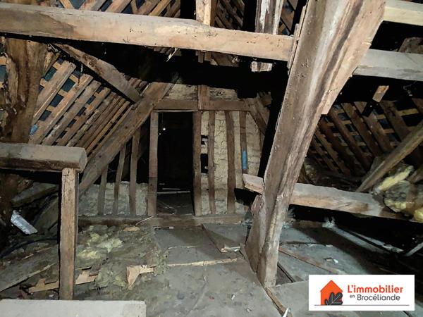 Appartement T2bis de 62m² avec grenier aménageable, hyper centre de Plélan-le-Grand