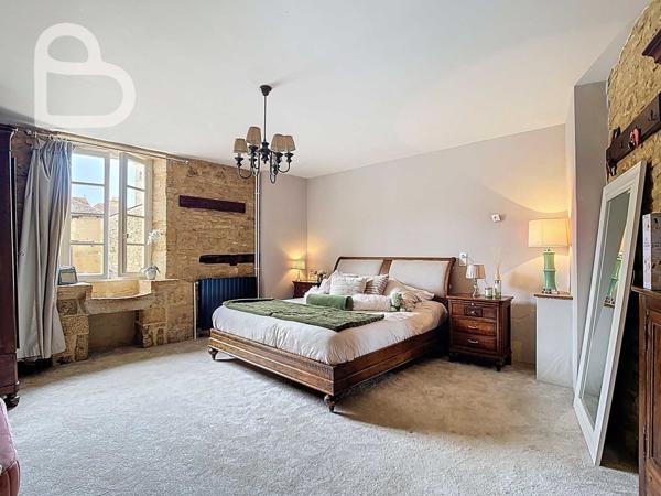 Salviac (46340) Maison de maître de caractère avec dépendances & piscine