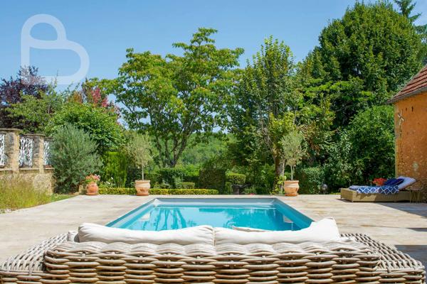 Salviac (46340) Maison de maître de caractère avec dépendances & piscine