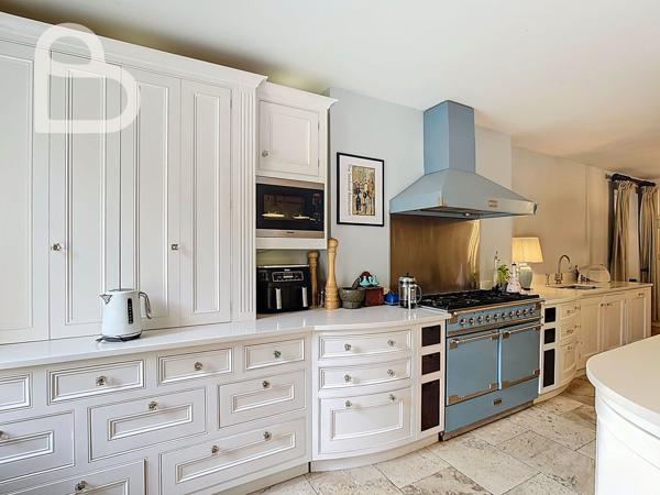 Salviac (46340) Maison de maître de caractère avec dépendances & piscine