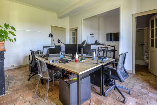 Bureaux à louer à Nantes Est avec jardin