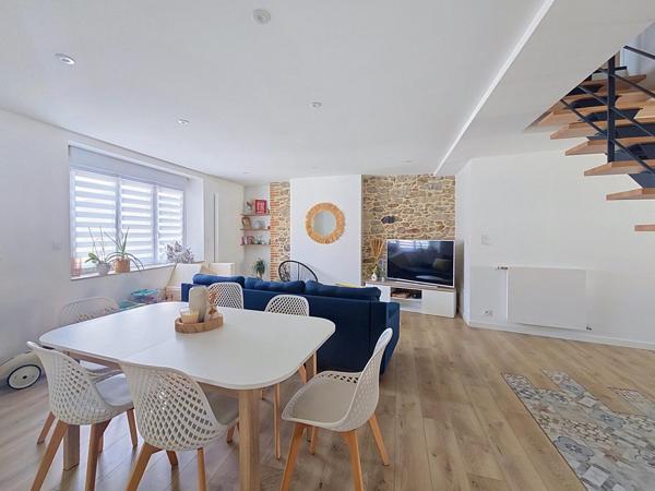 Maison à LA TESSOUALLE, 49280 - 5 pièces 94m²
