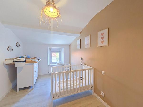 Maison à LA TESSOUALLE, 49280 - 5 pièces 94m²